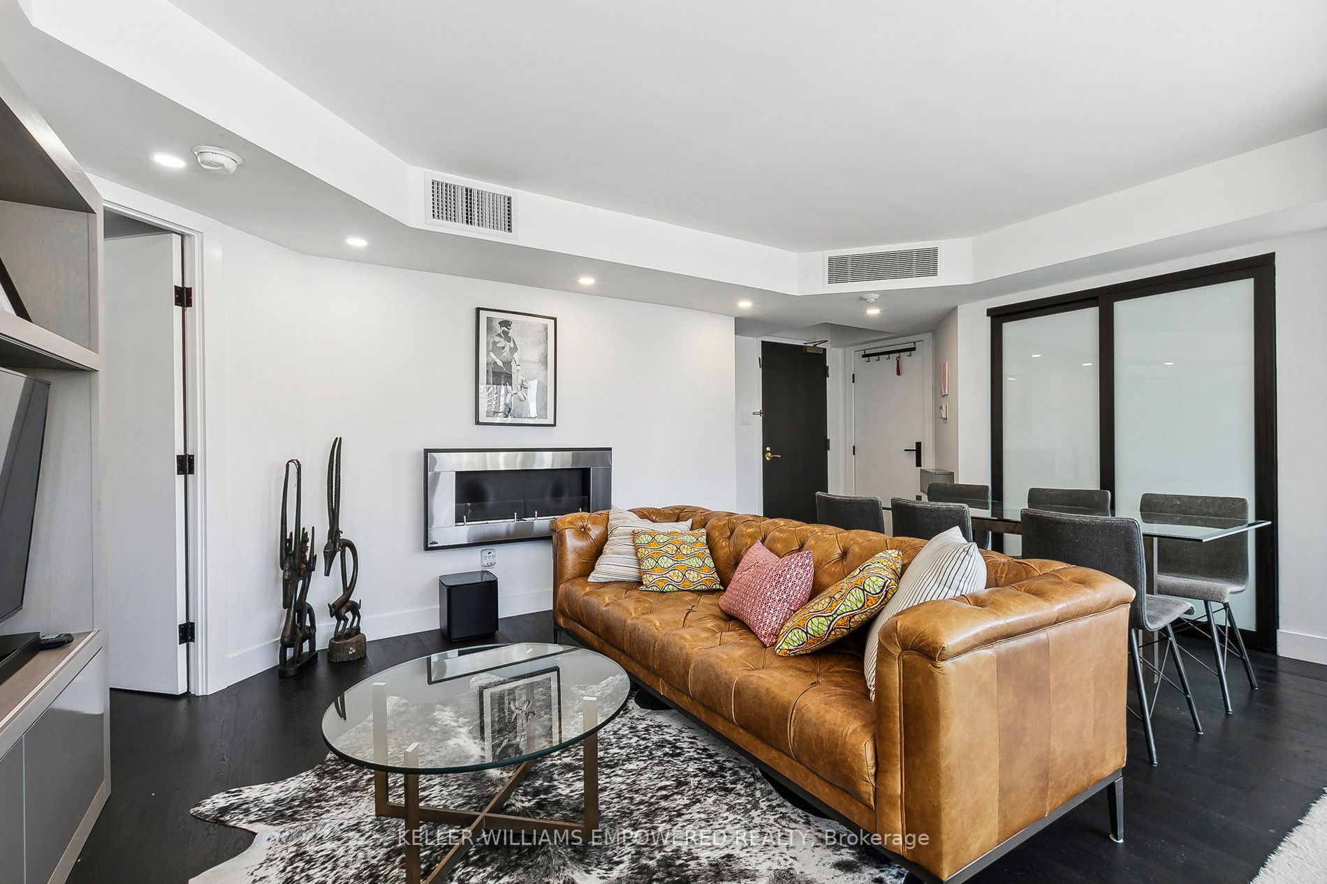 7 Broadway Ave, #701