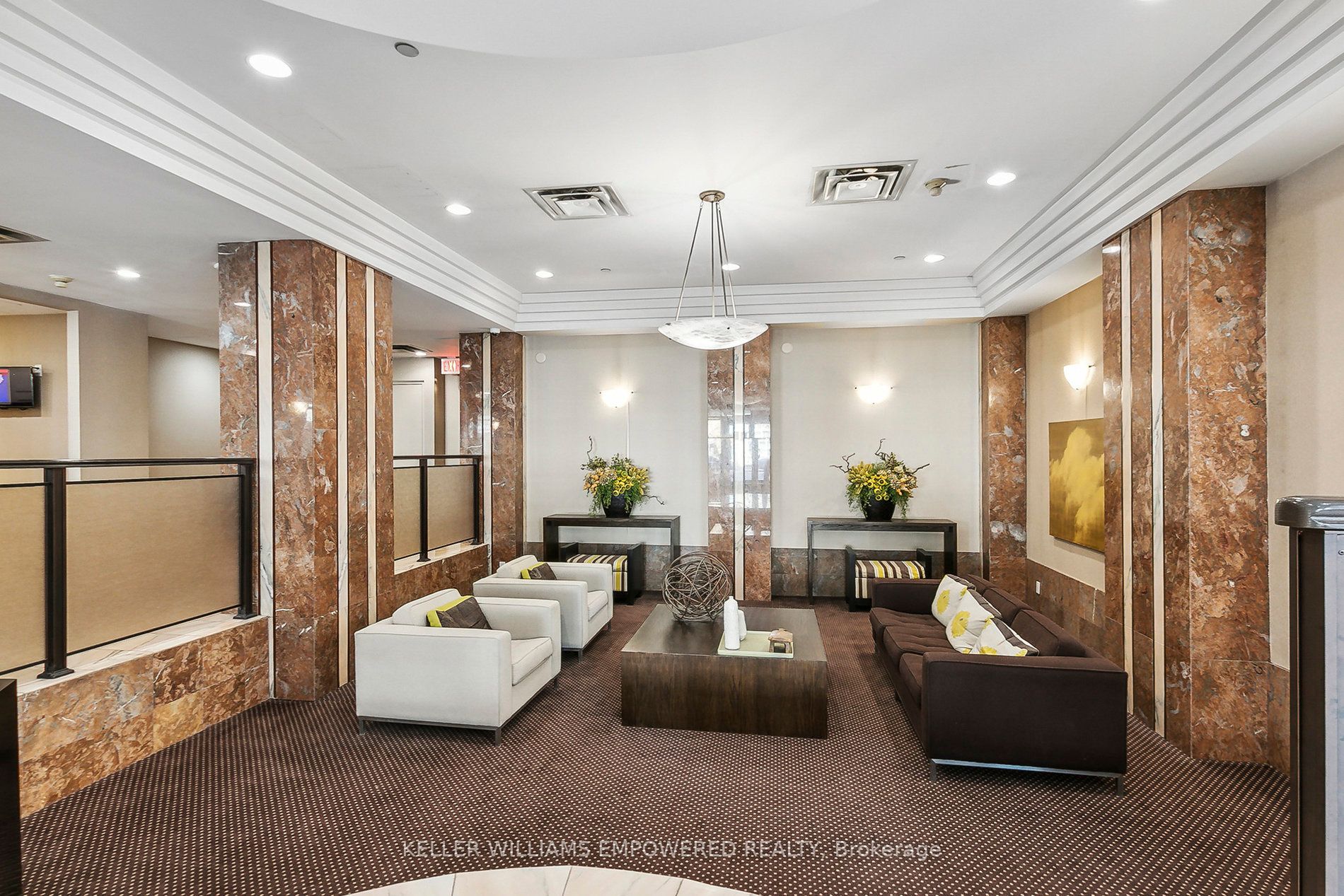 7 Broadway Ave, #701