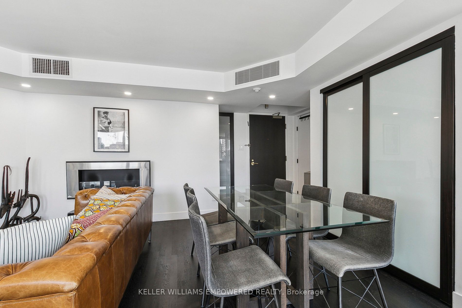 7 Broadway Ave, #701