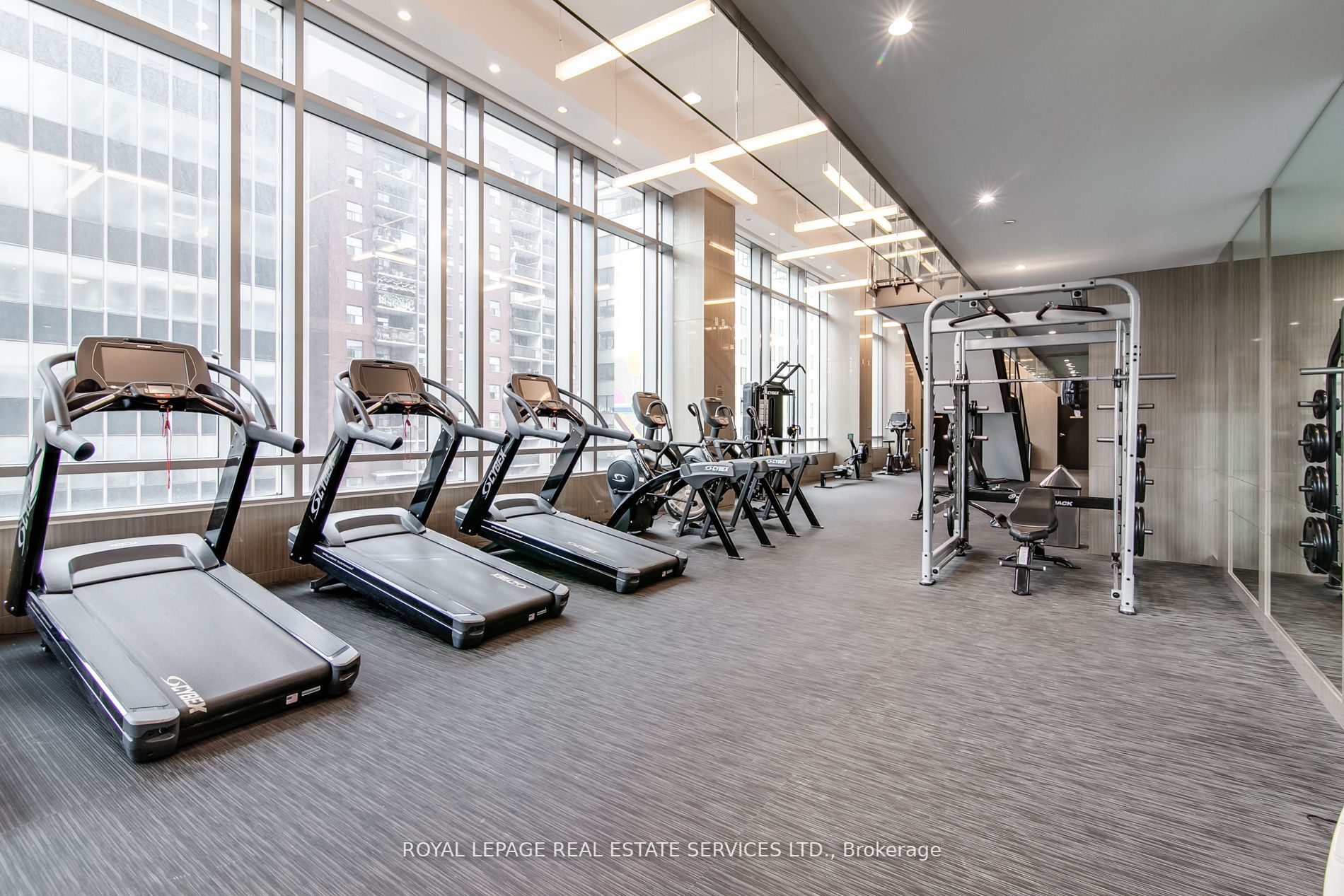 89 Dunfield Ave, #727