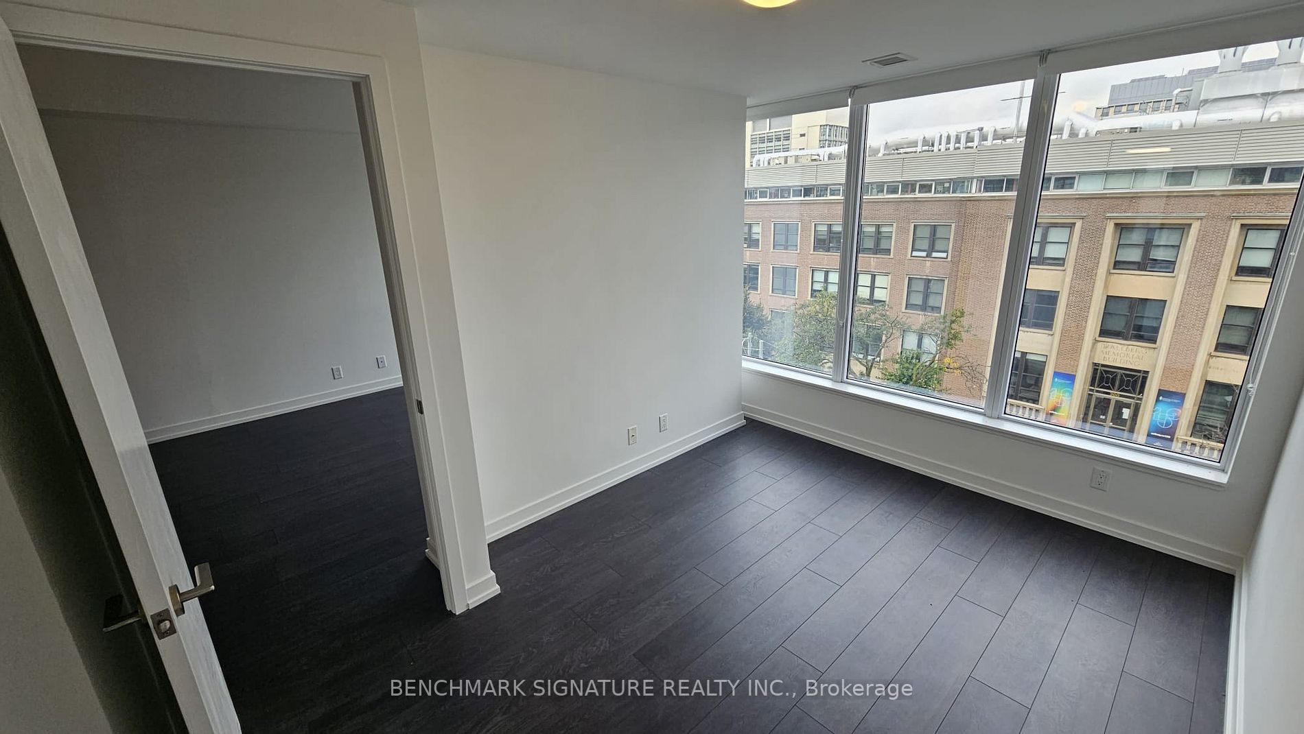 203 College St, #506