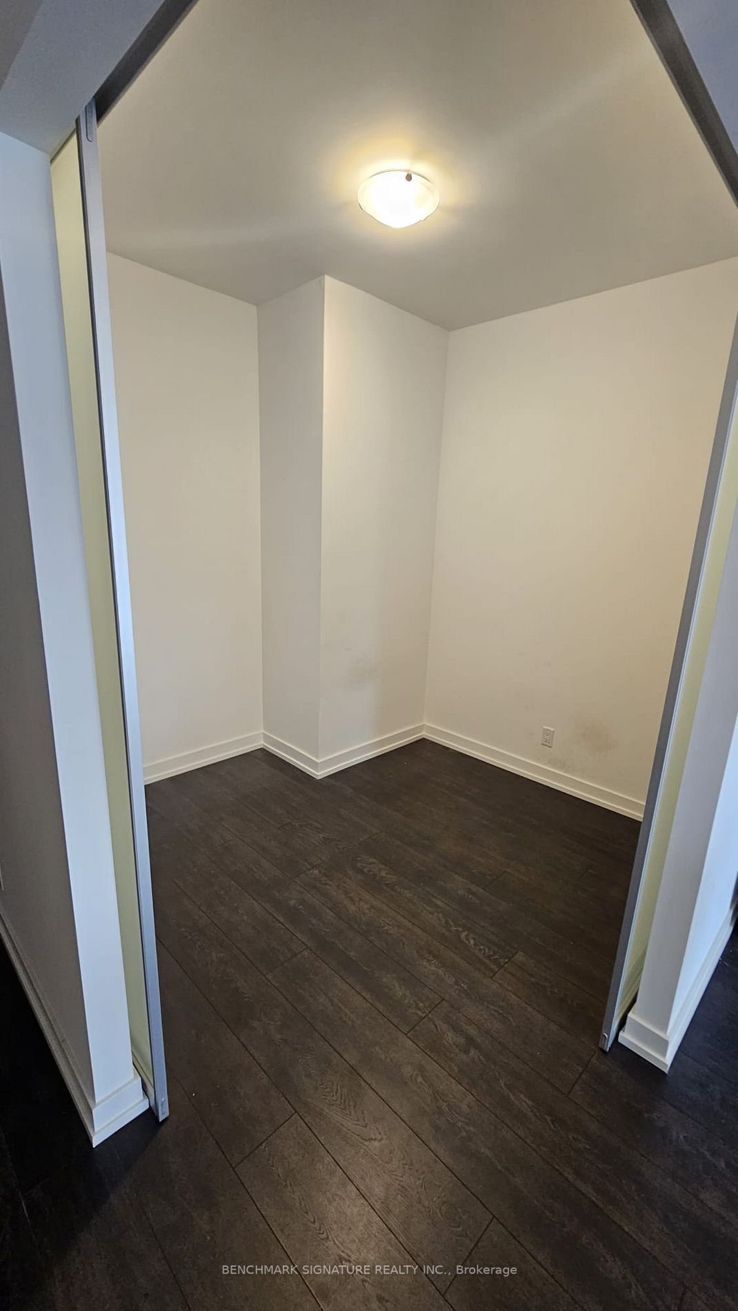 203 College St, #506