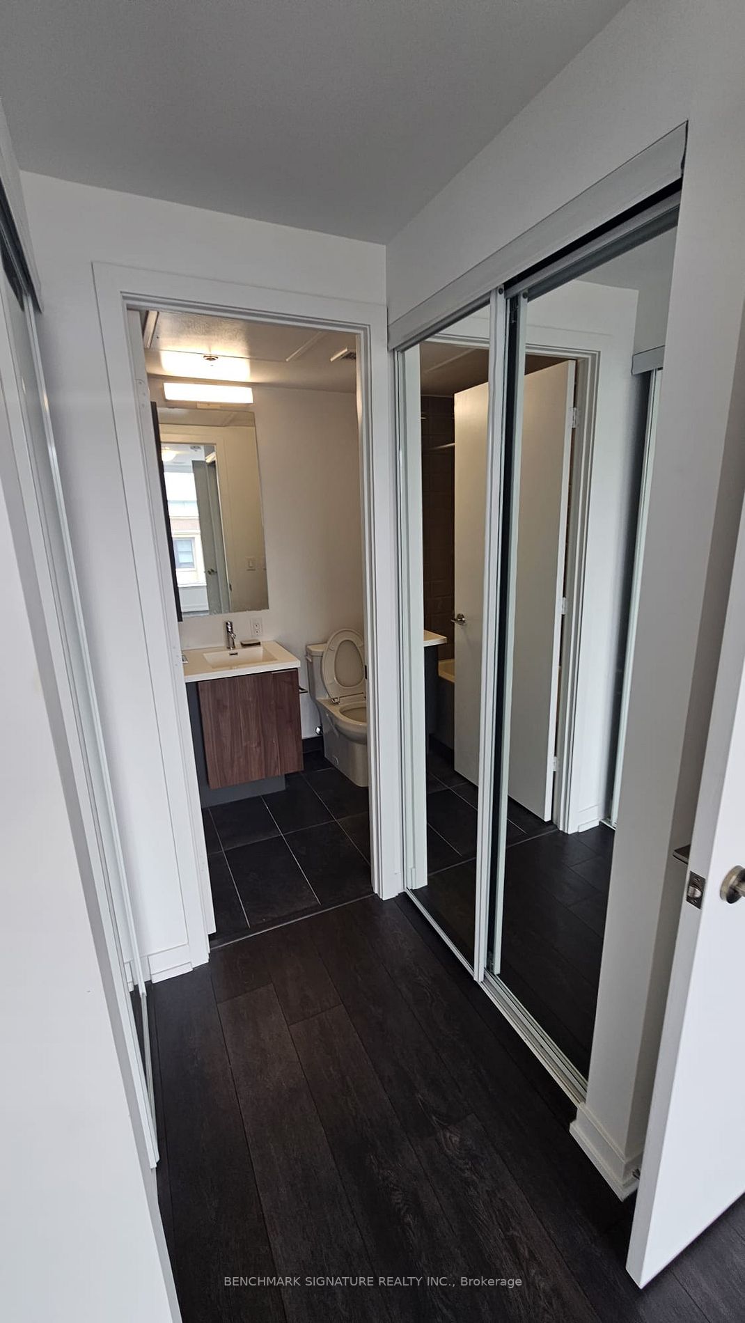 203 College St, #506