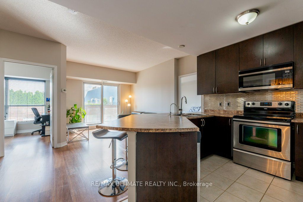 872 Sheppard Ave W, #703