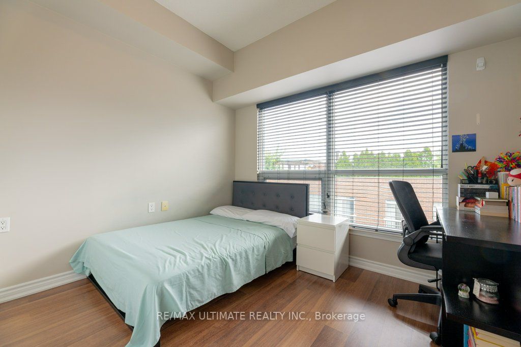 872 Sheppard Ave W, #703