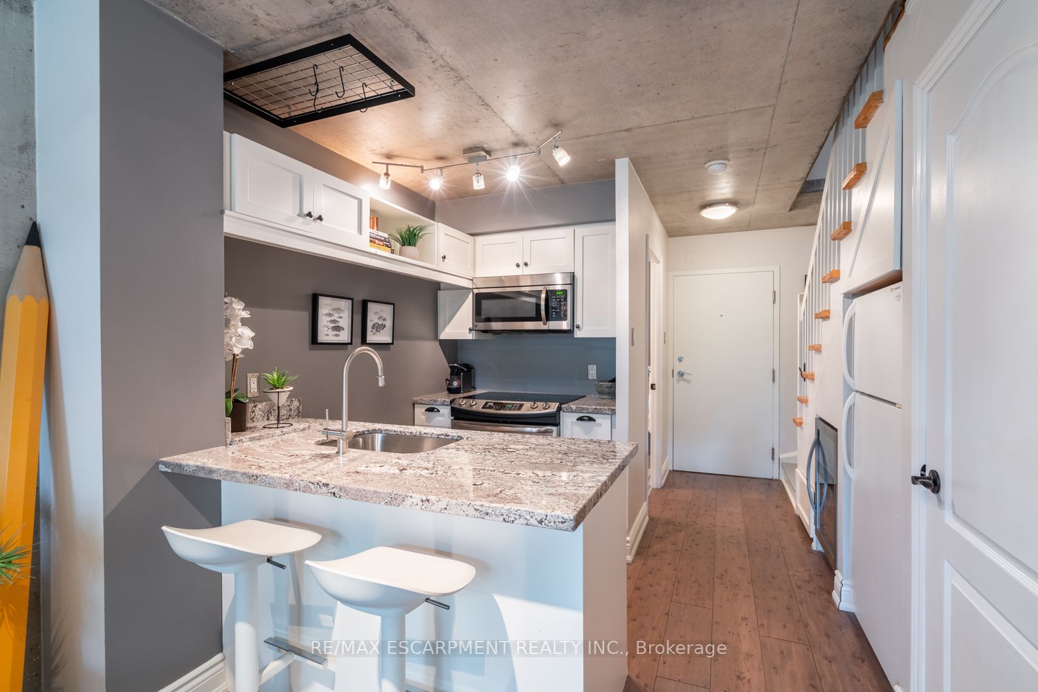 954 King St W, #311