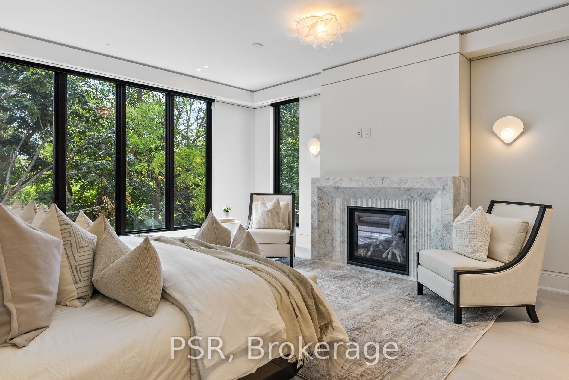 84 Old Forest Hill Rd