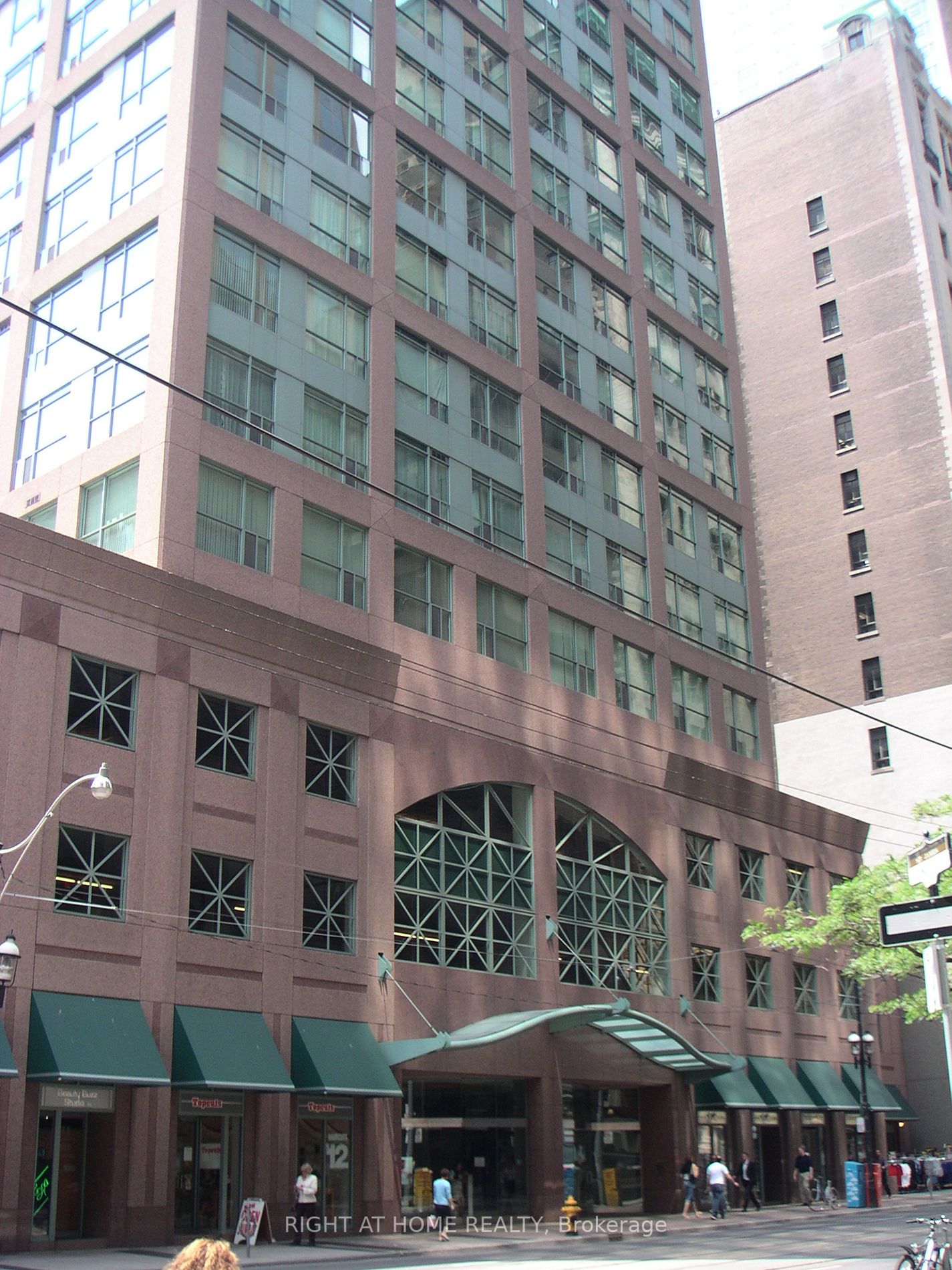 7 King St E, #1215