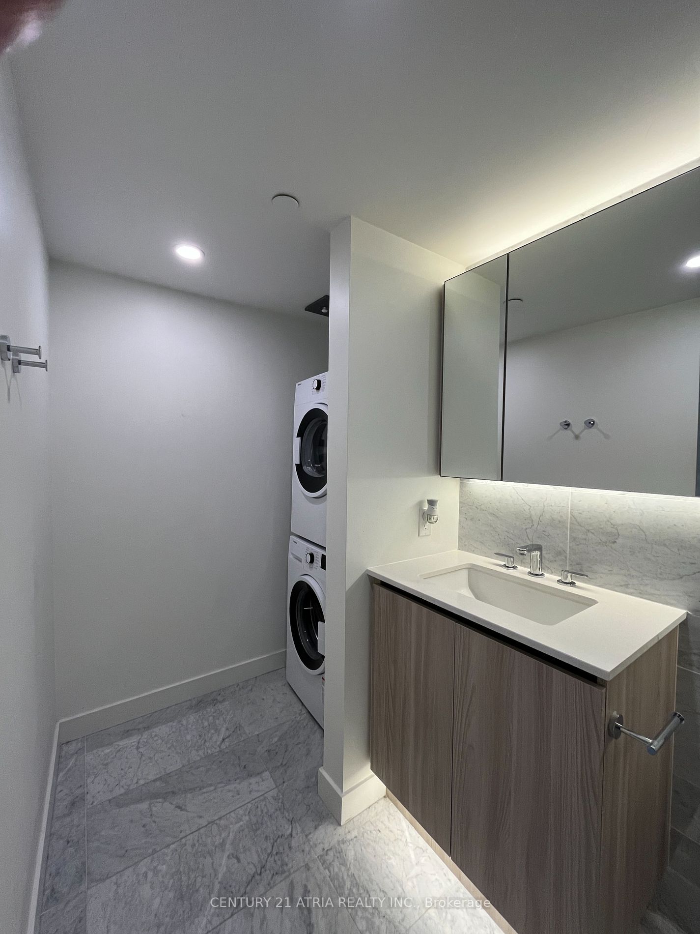 17 Bathurst St, #3001