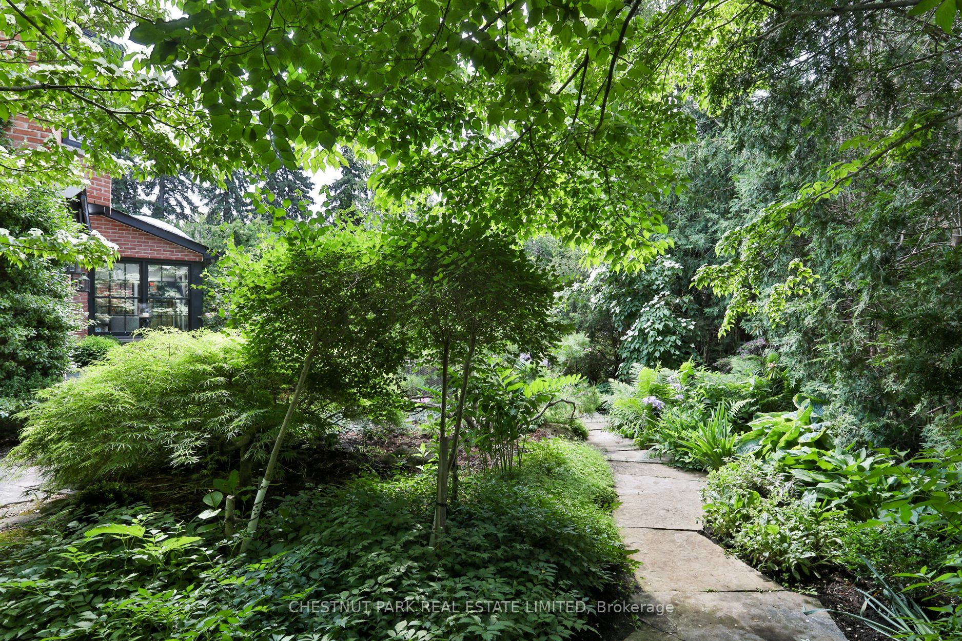 36 Riverview Dr