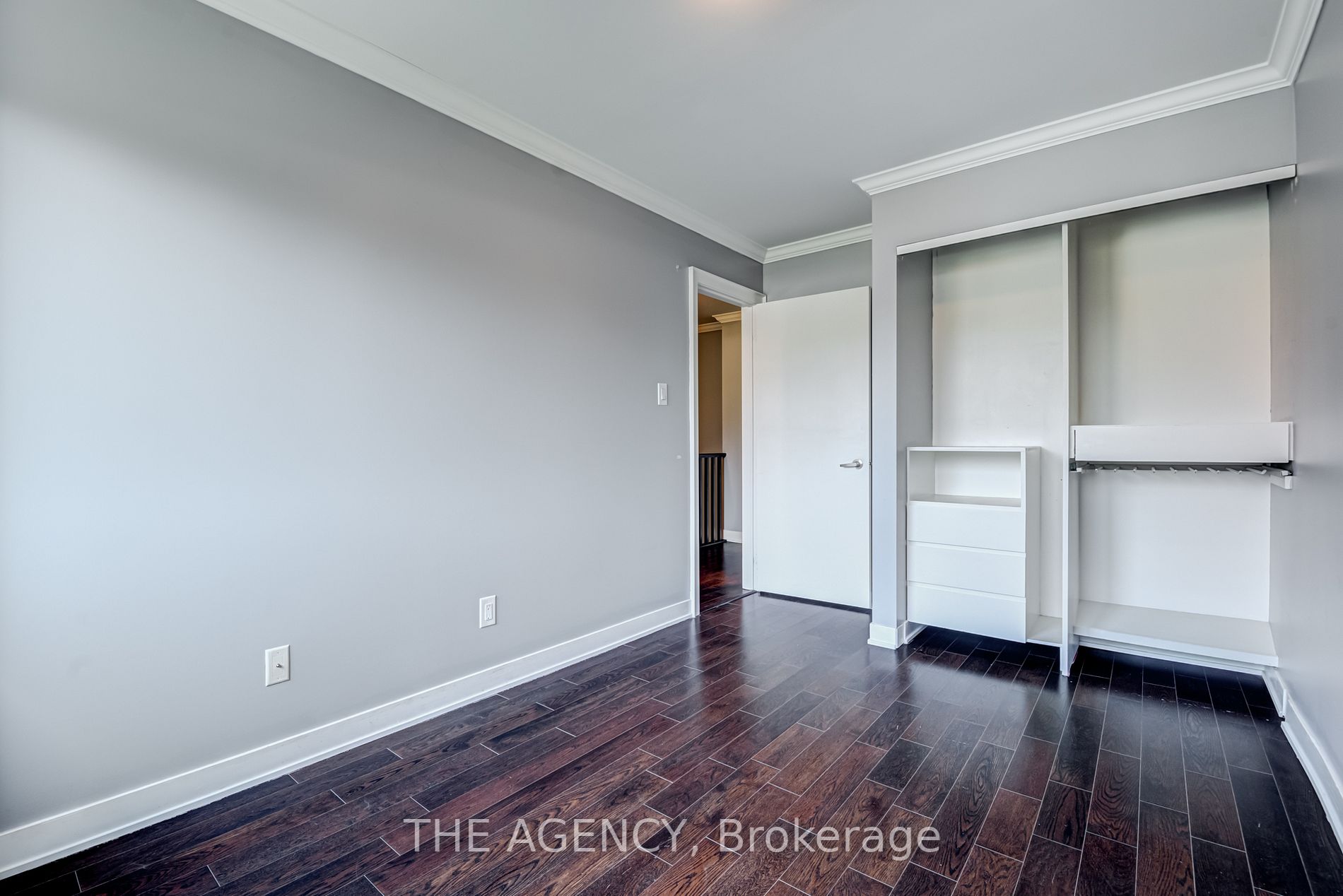 17 Oak St, #6