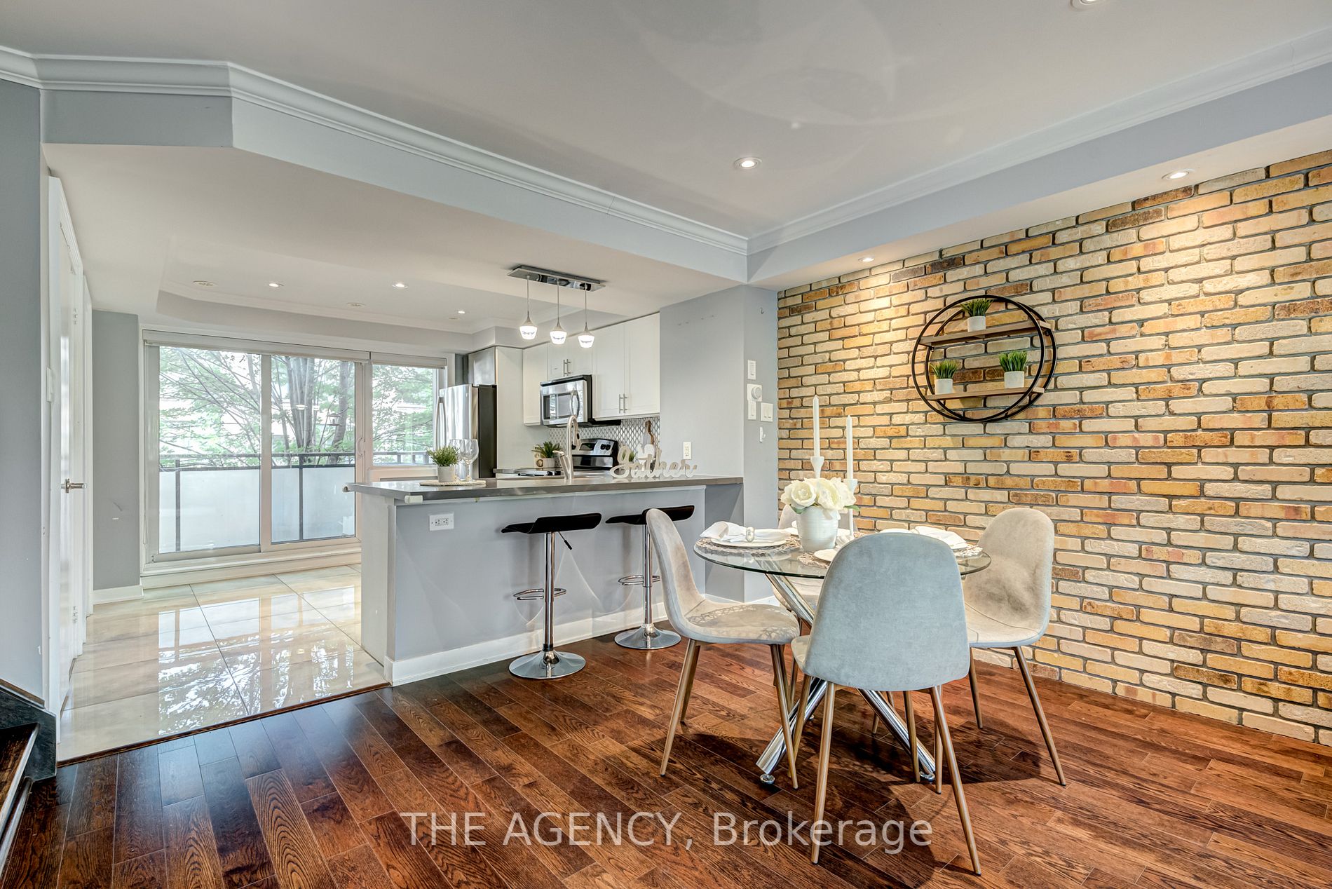 17 Oak St, #6