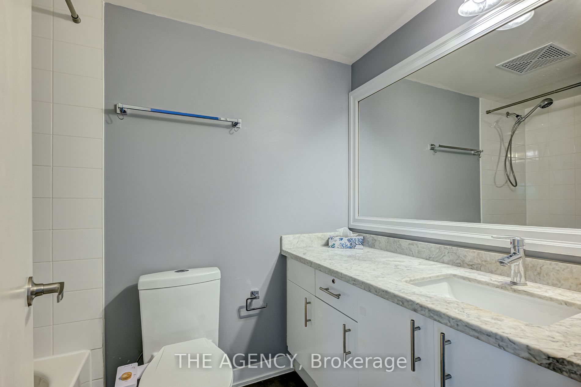 17 Oak St, #6