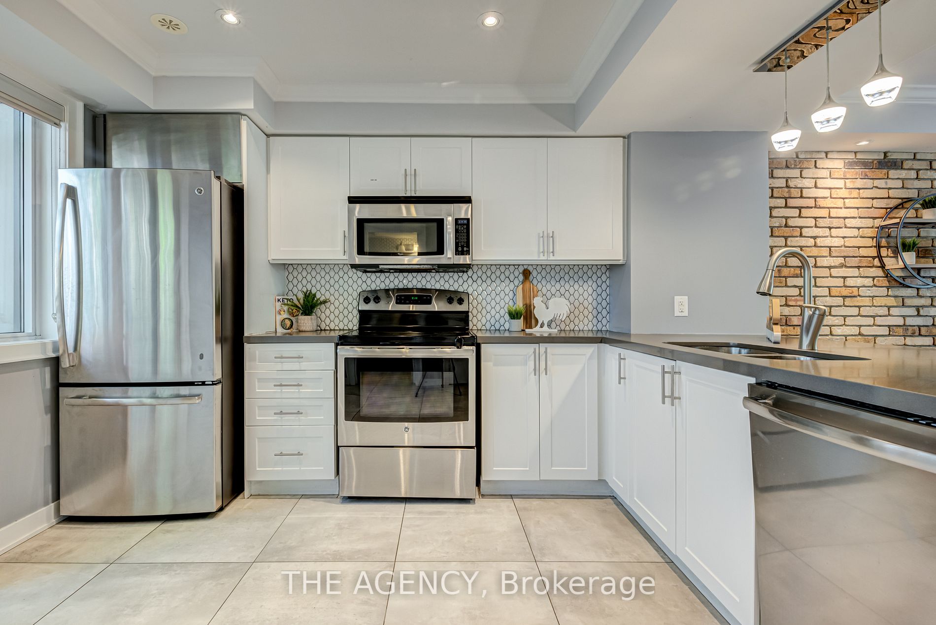 17 Oak St, #6