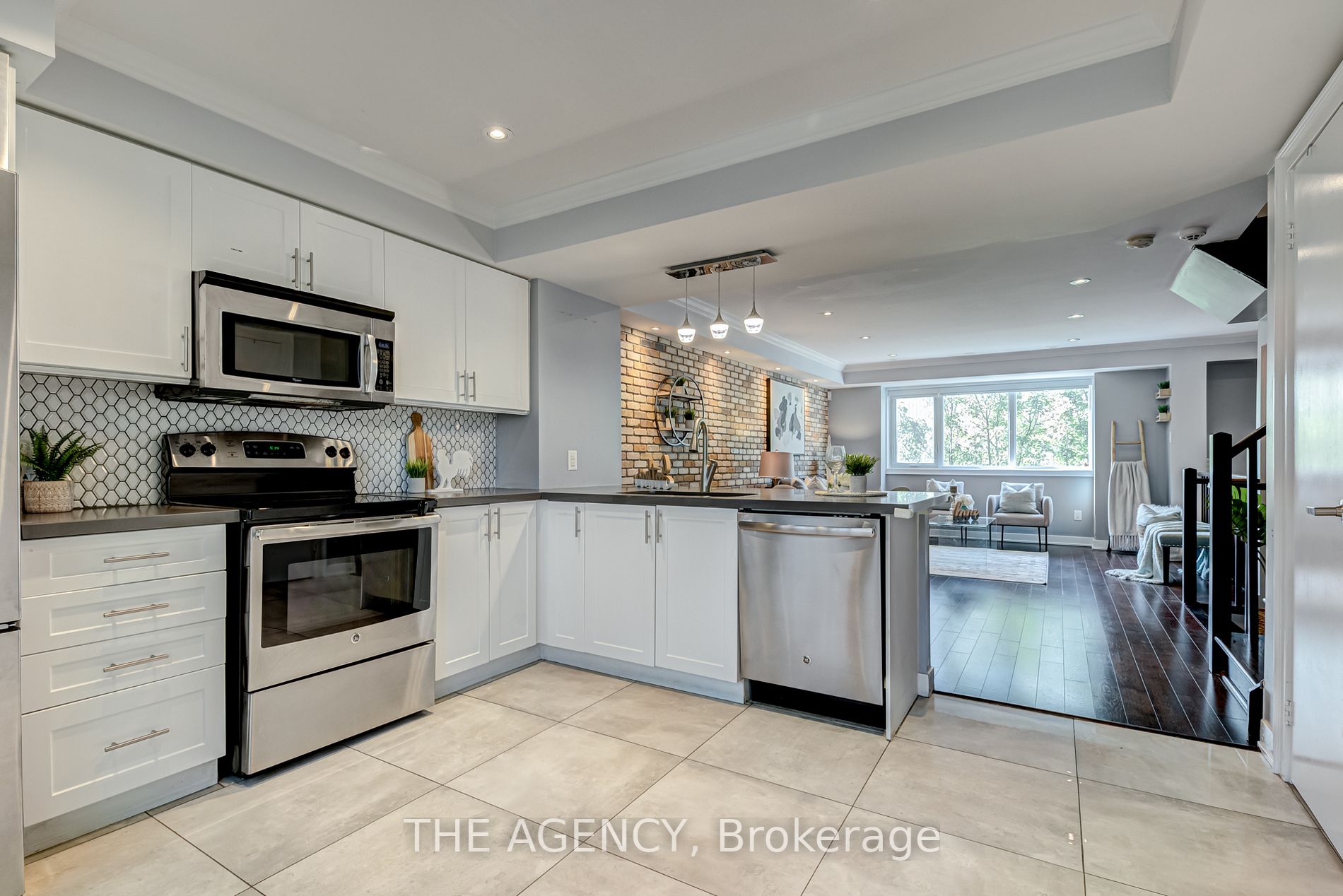 17 Oak St, #6
