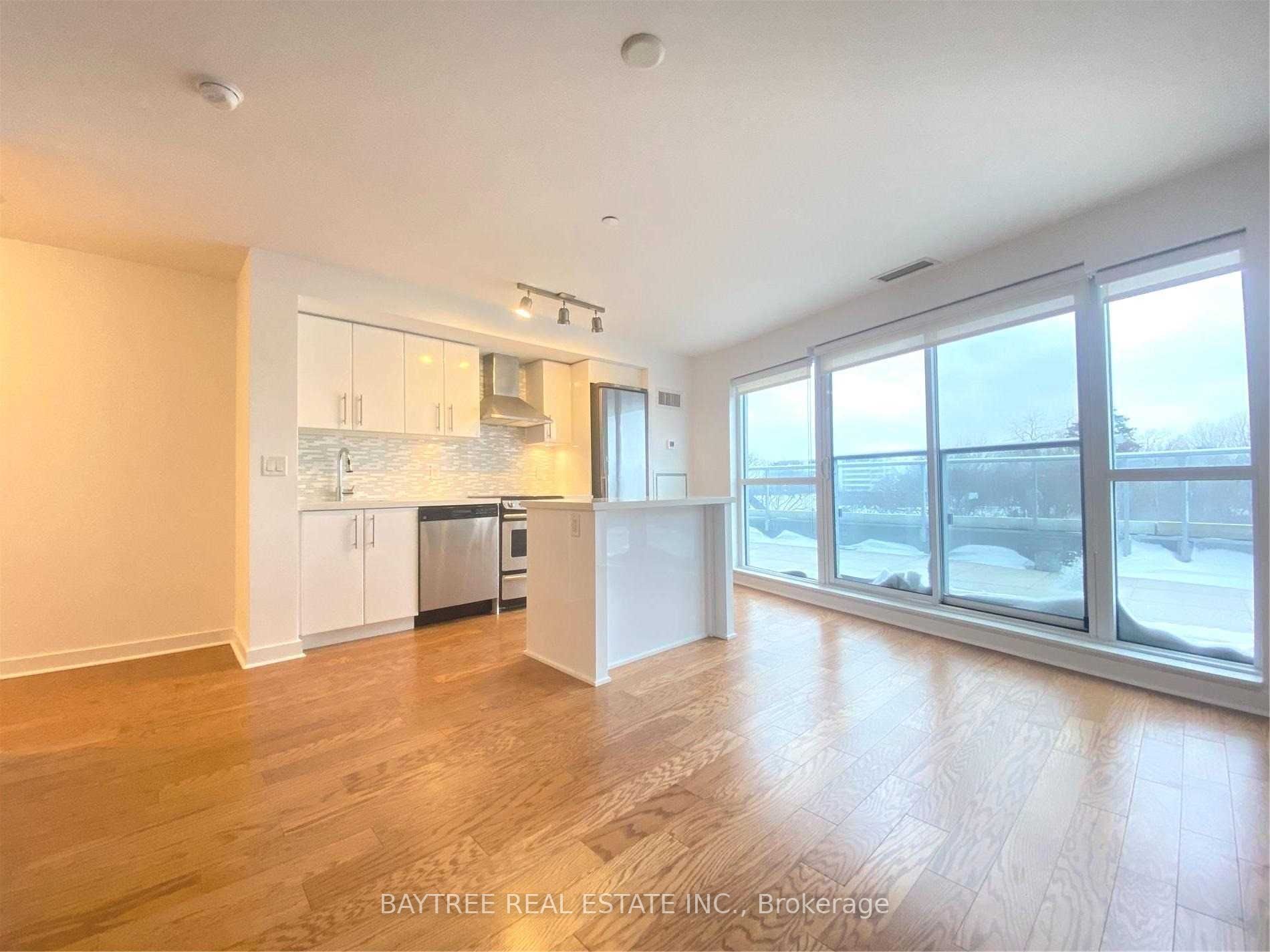 58 Orchard View Blvd, #404