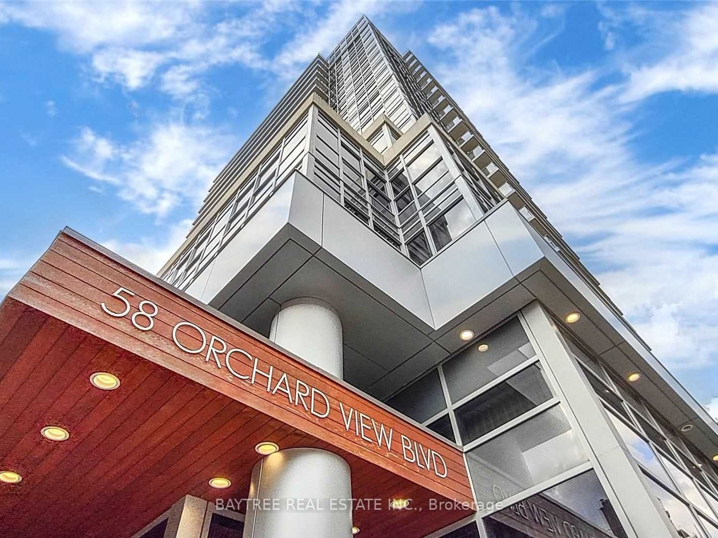 58 Orchard View Blvd, #404