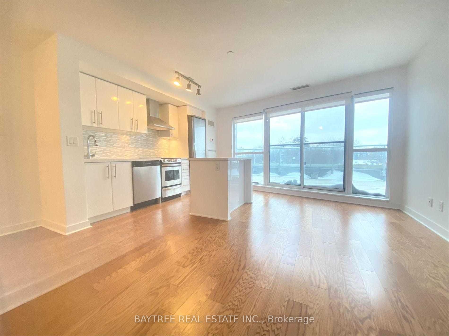 58 Orchard View Blvd, #404