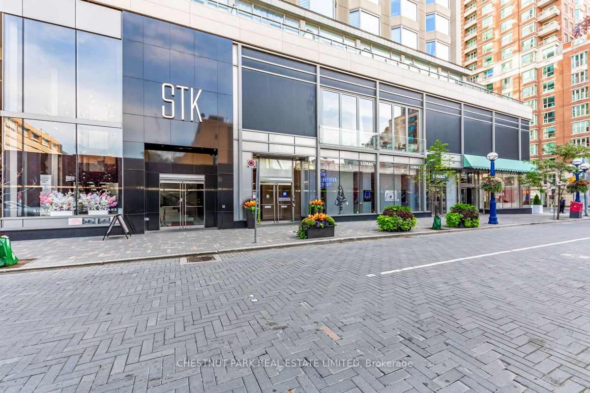 155 Yorkville Ave, #2406
