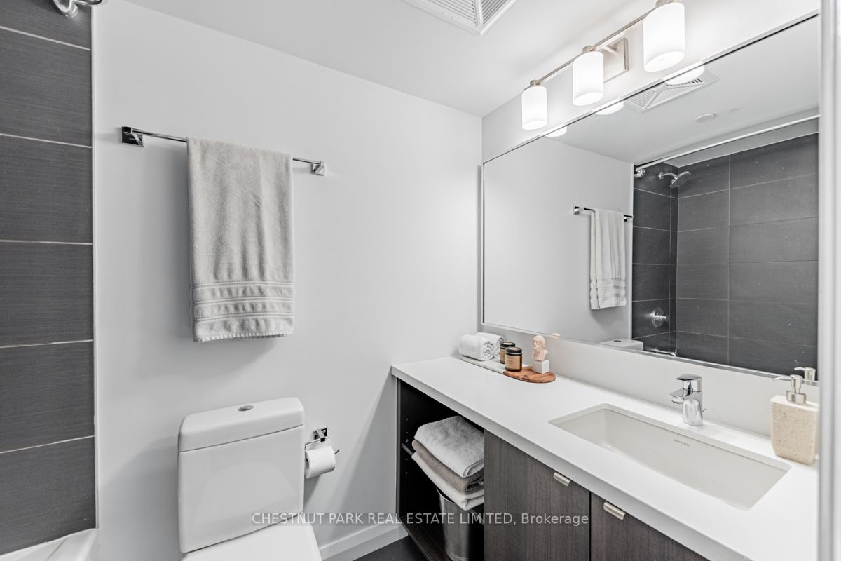 155 Yorkville Ave, #2406