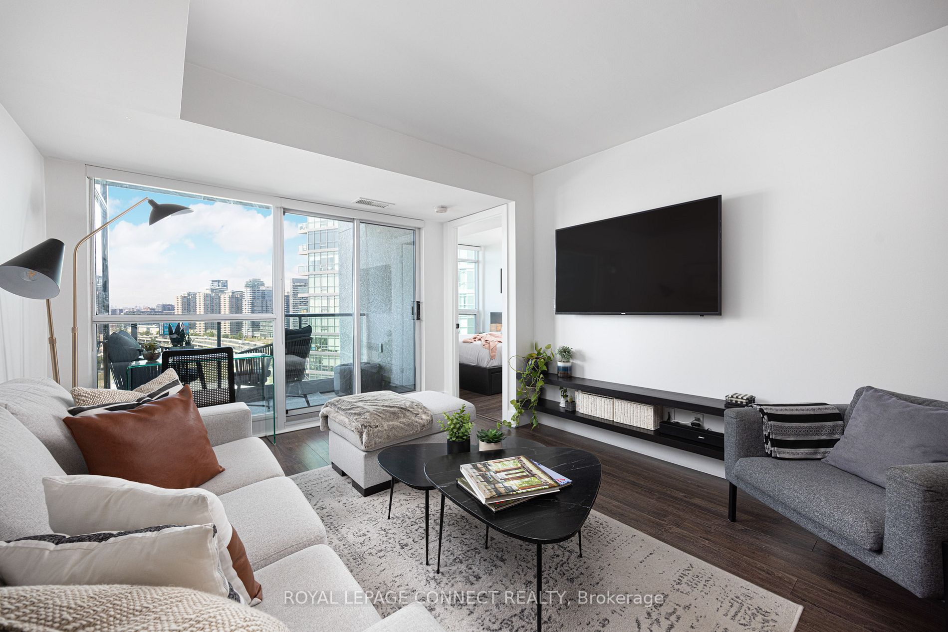 219 Fort York Blvd, #1912