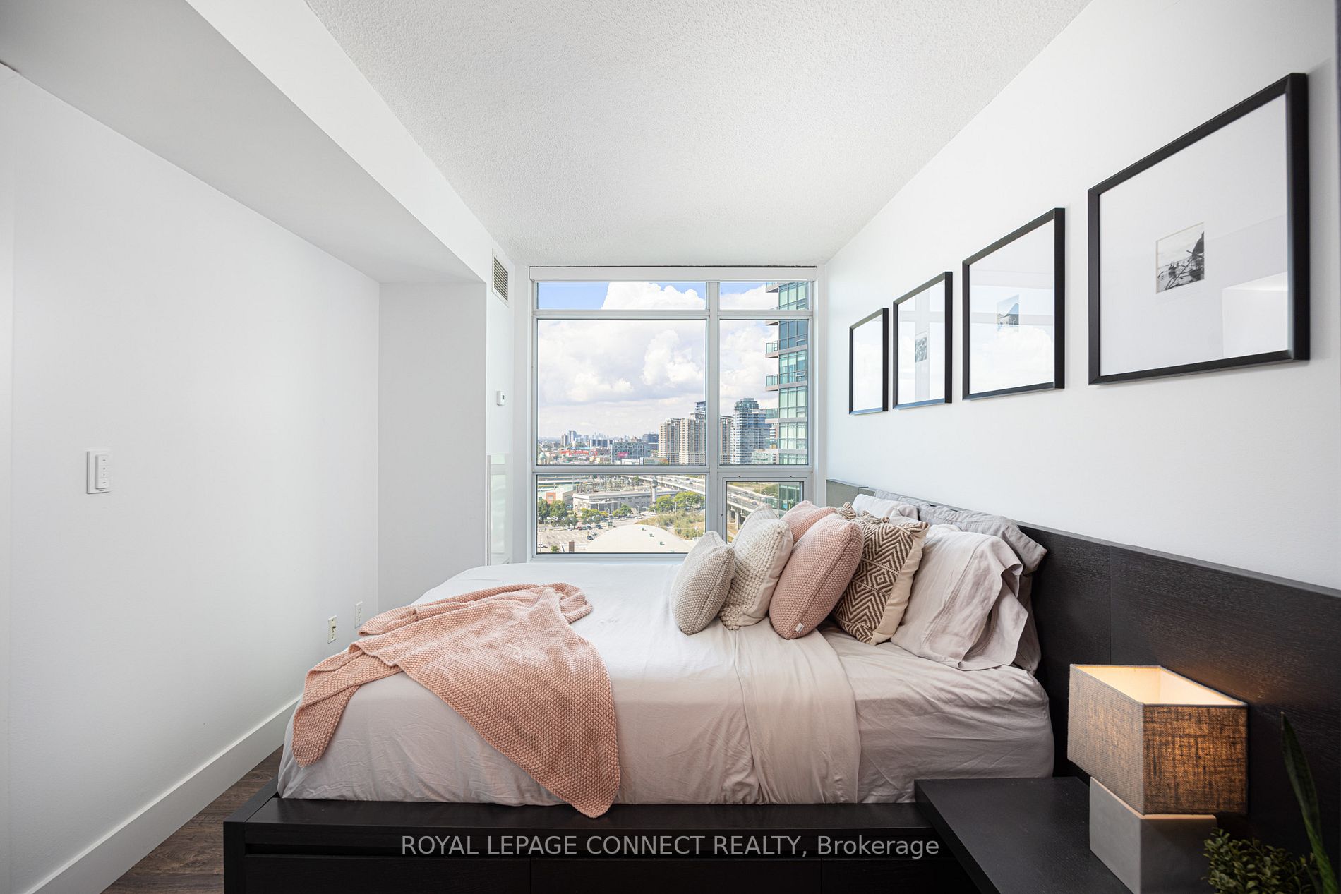 219 Fort York Blvd, #1912