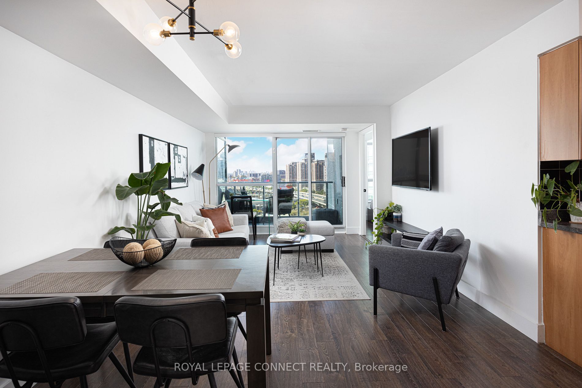 219 Fort York Blvd, #1912