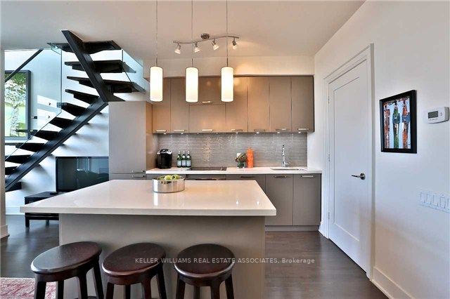 Listing C6813770 - Large Photo # 1