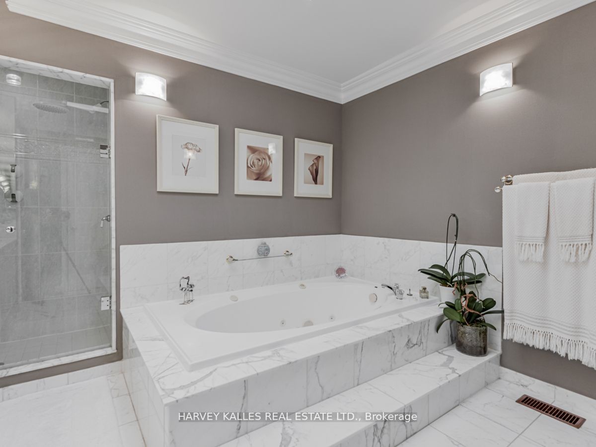 32 Coulson Ave