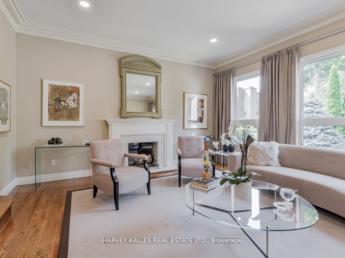 32 Coulson Ave
