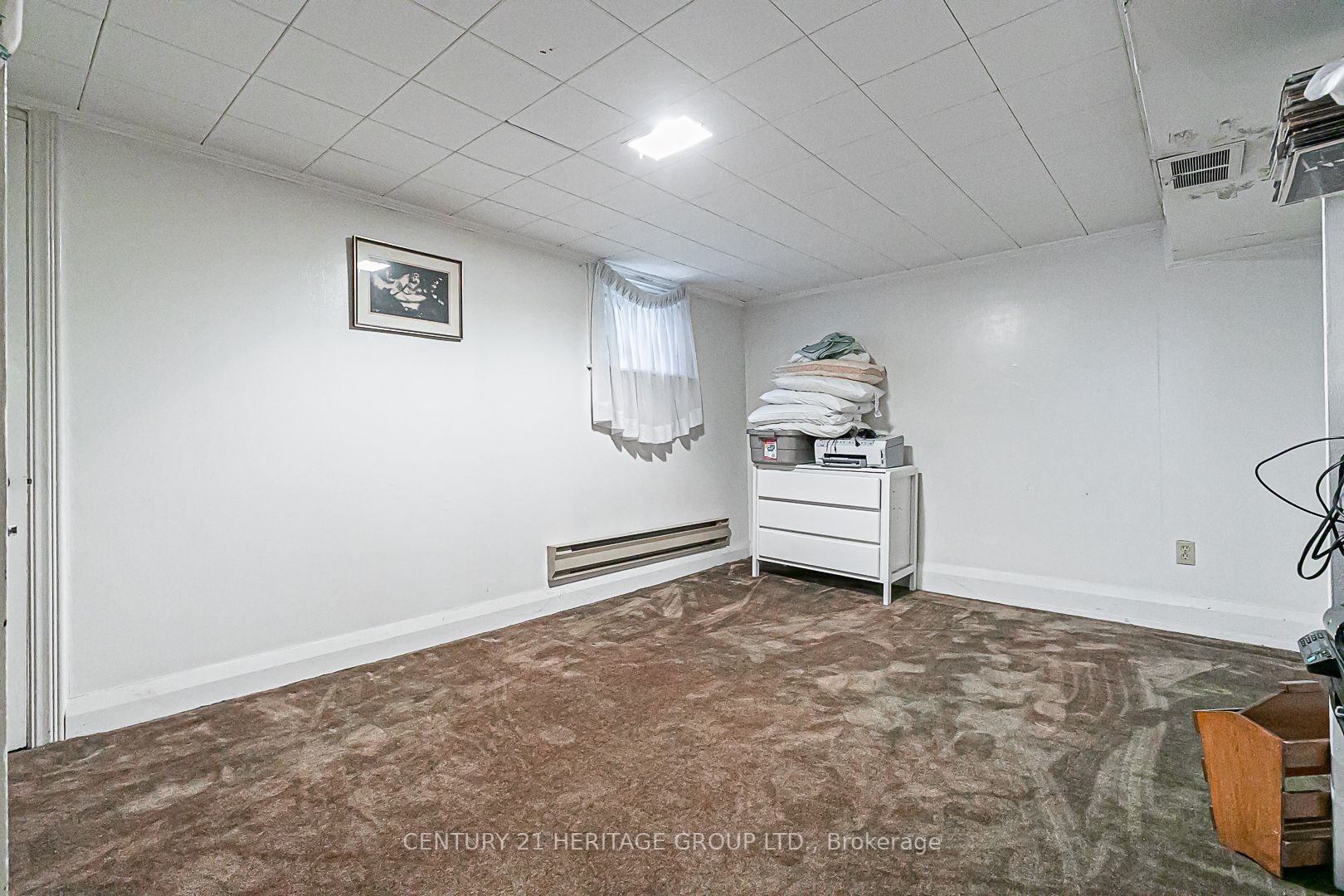 64 De Quincy Blvd