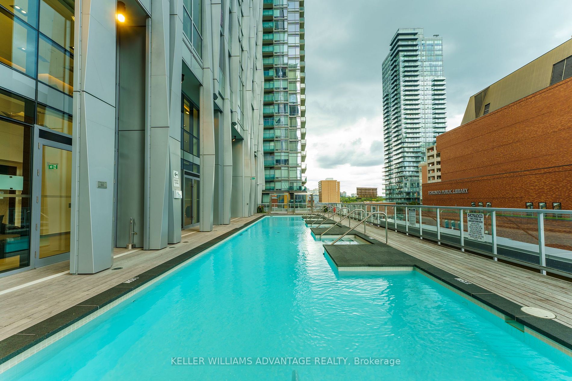 1 Yorkville Ave, #3701
