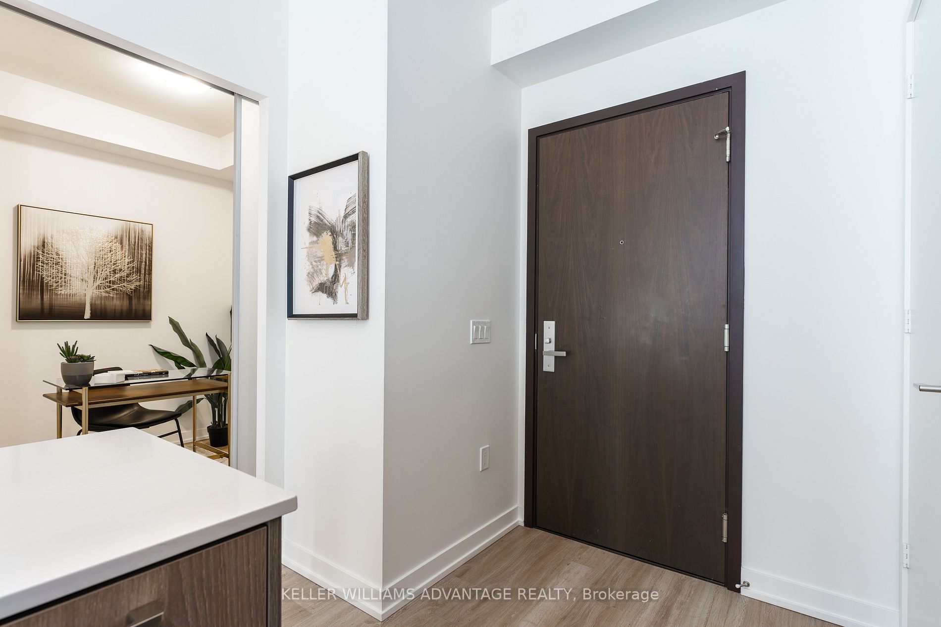 1 Yorkville Ave, #3701