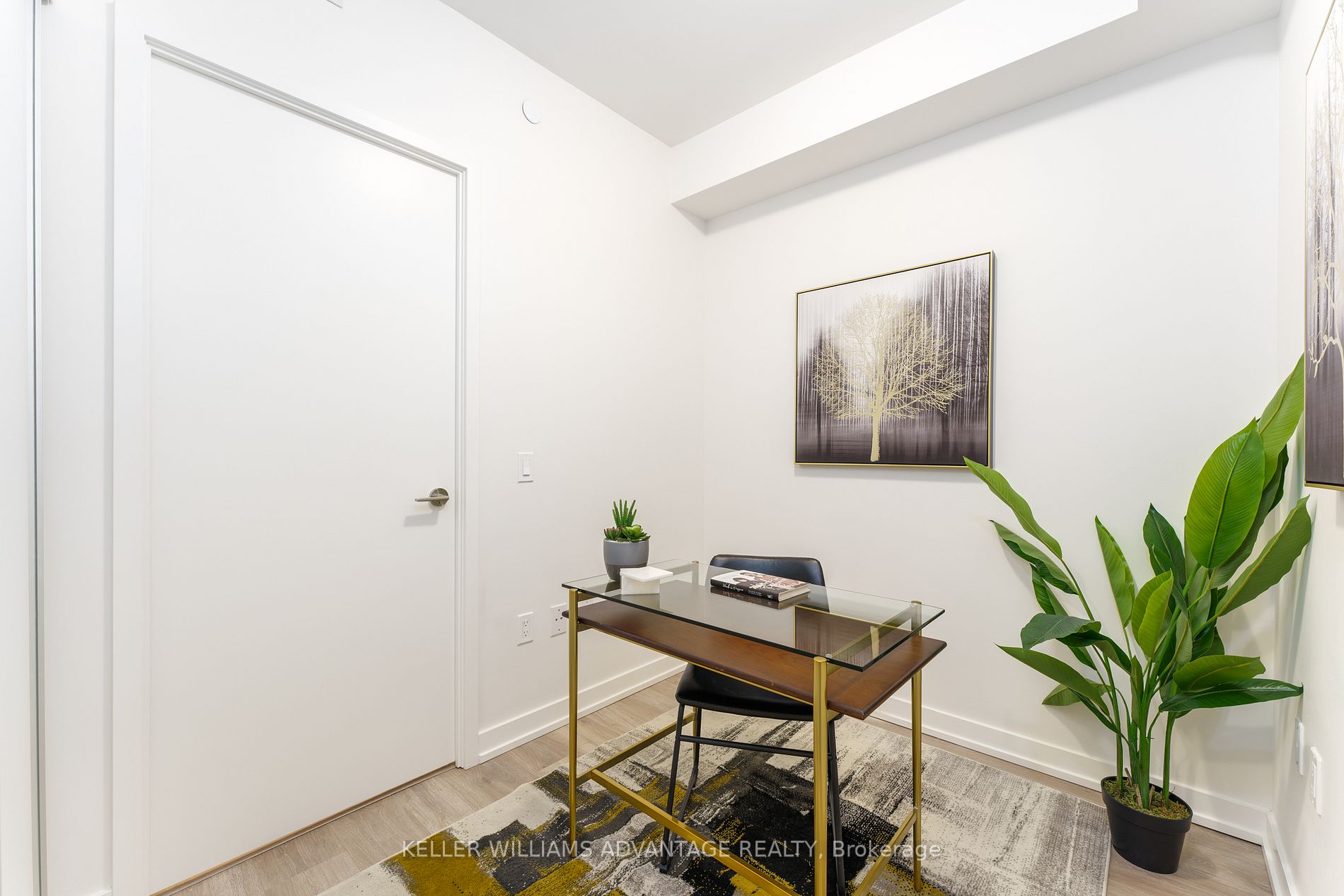 1 Yorkville Ave, #3701