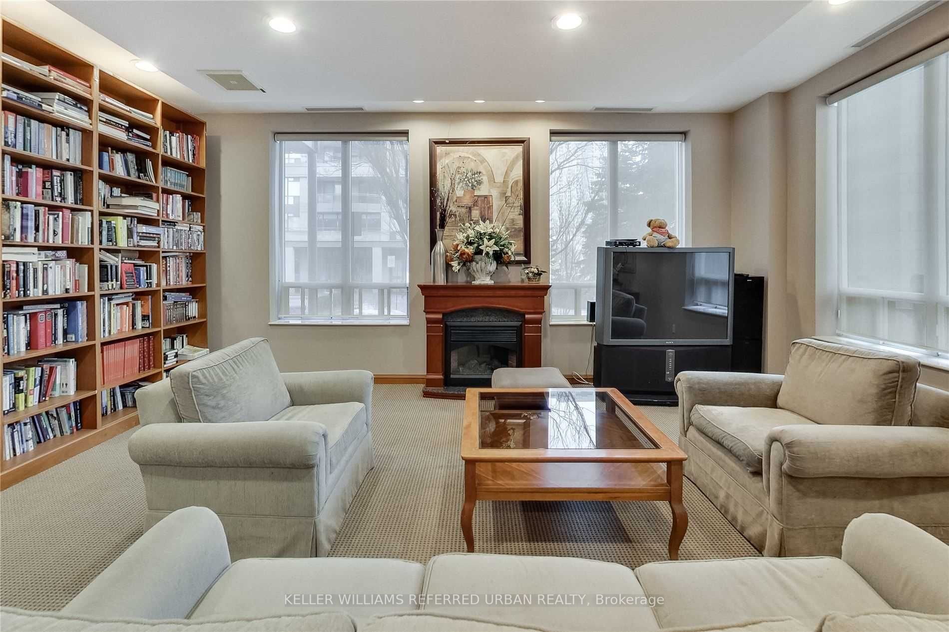 233 Beecroft Rd, #602