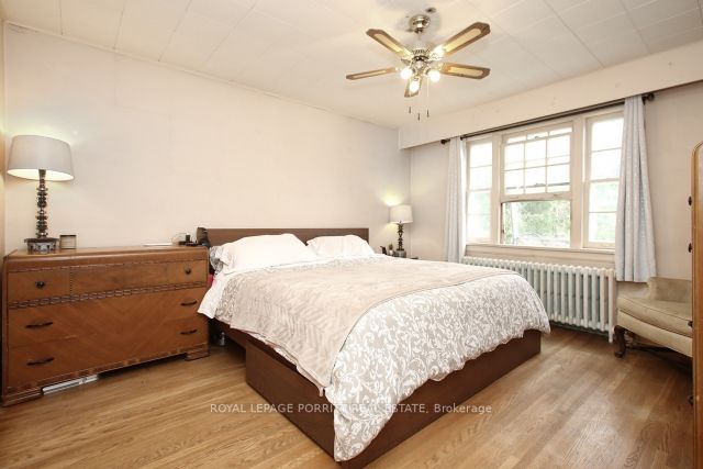 30 Edinburgh Dr