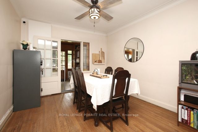 30 Edinburgh Dr