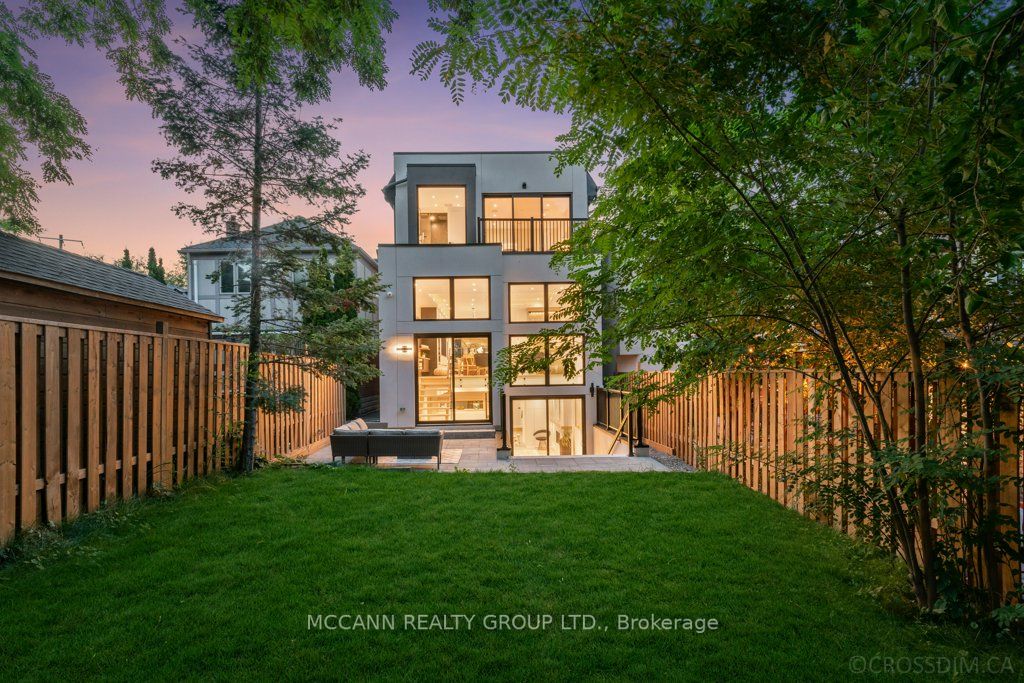 369 Deloraine Ave