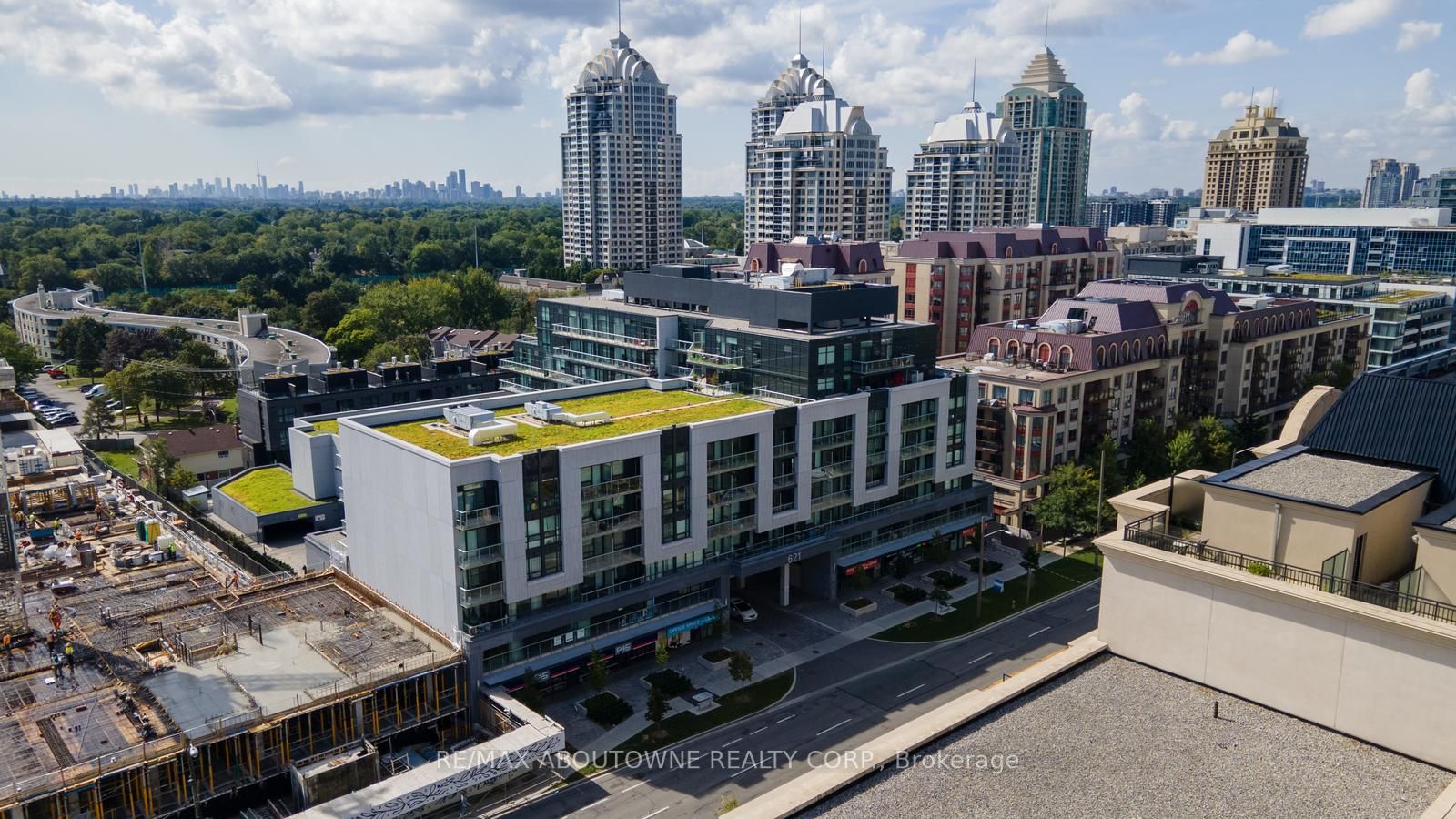621 Sheppard Ave E, #738