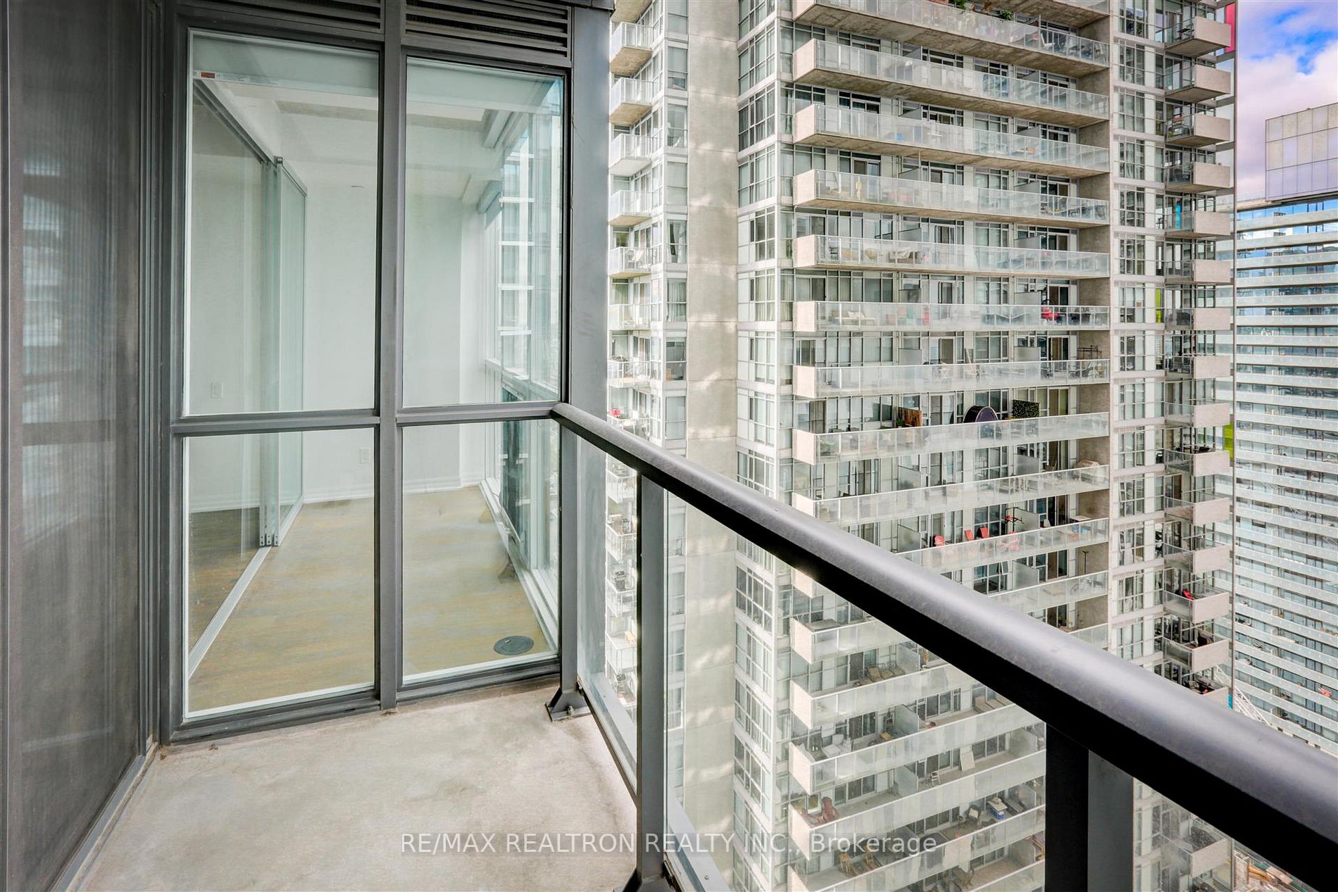 88 Blue Jays Way, #2701
