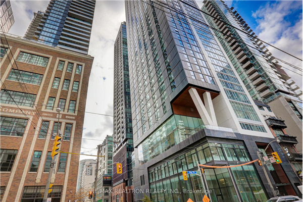 88 Blue Jays Way, Toronto