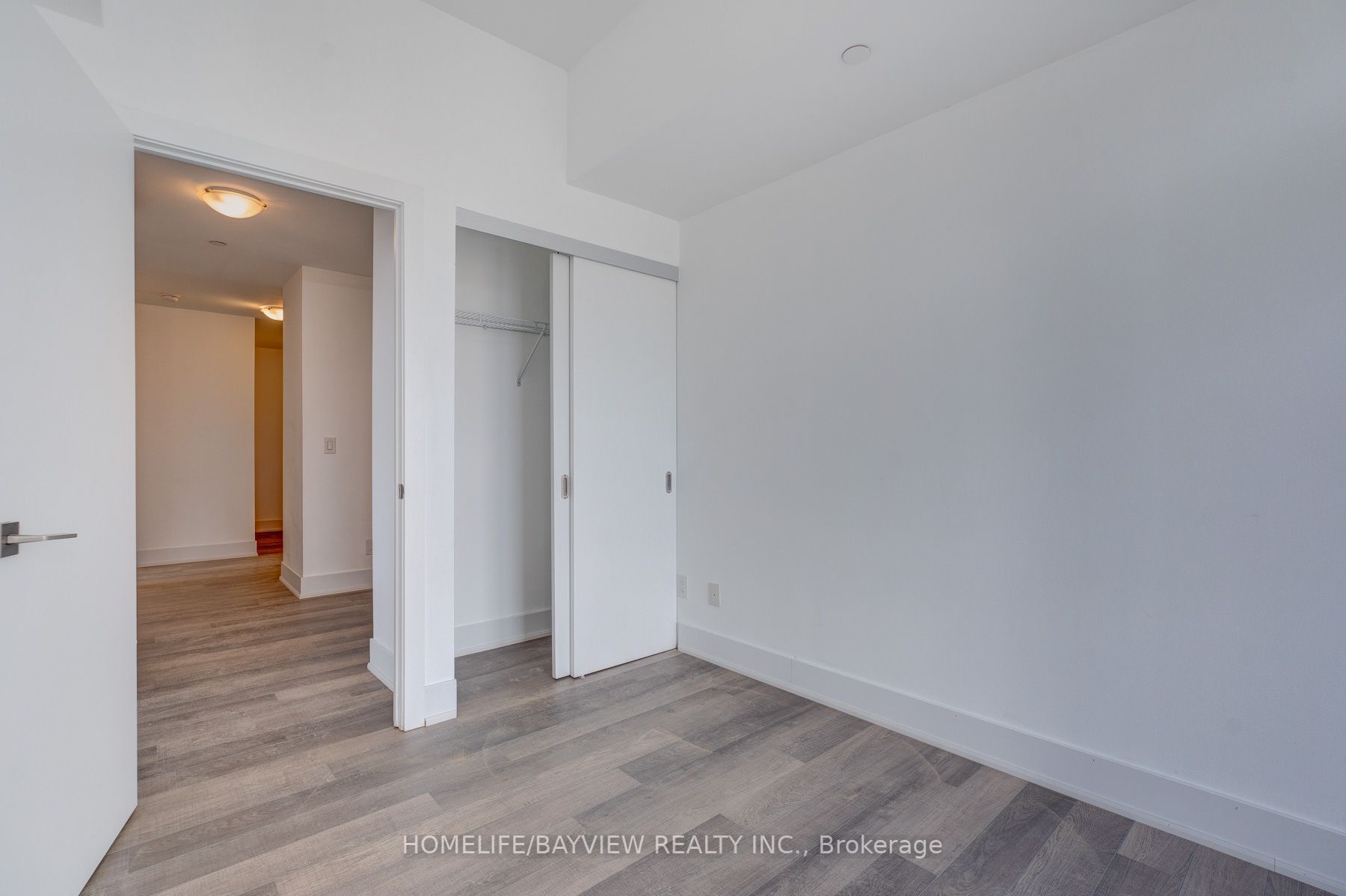 32 Davenport Rd, #703