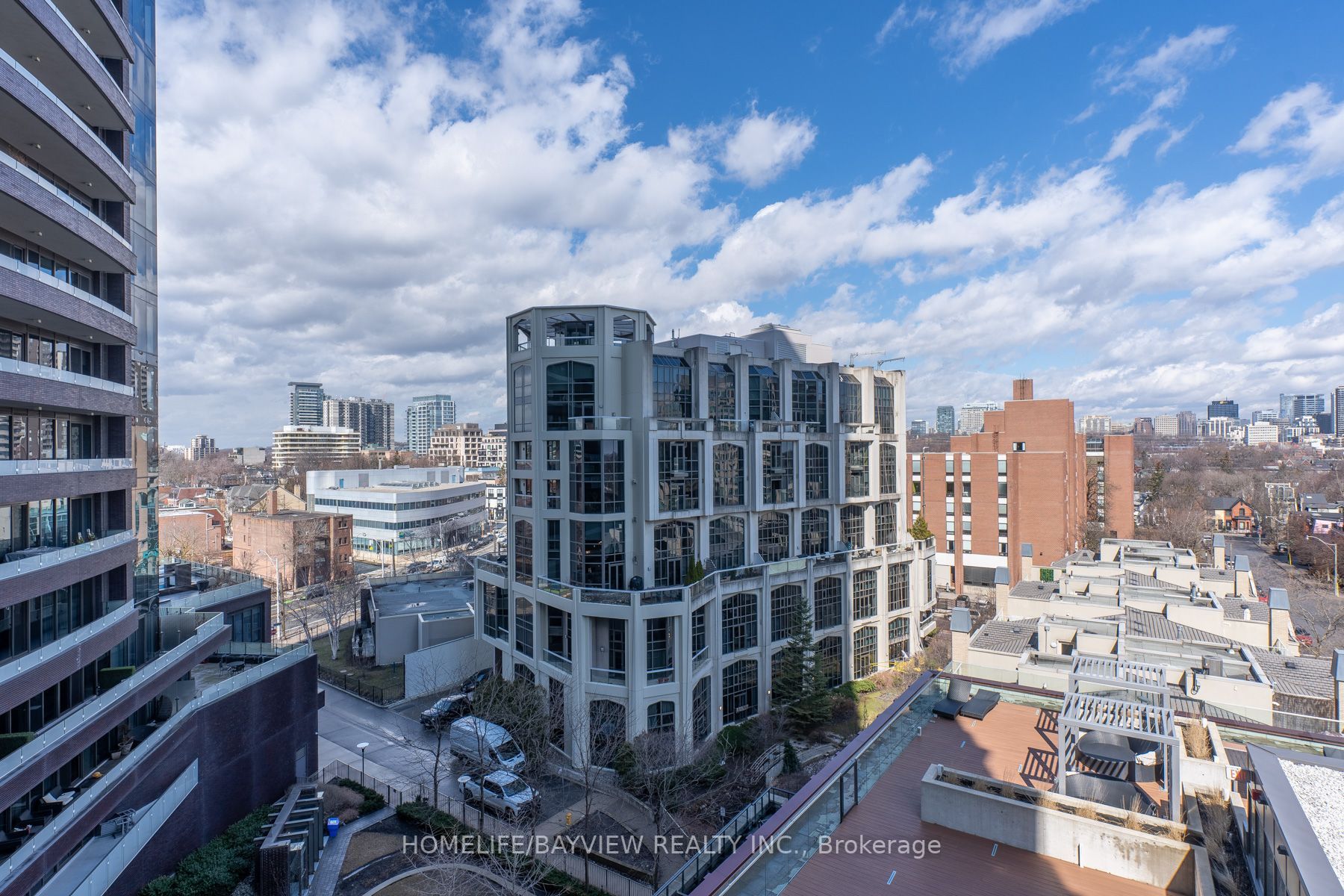 32 Davenport Rd, #703