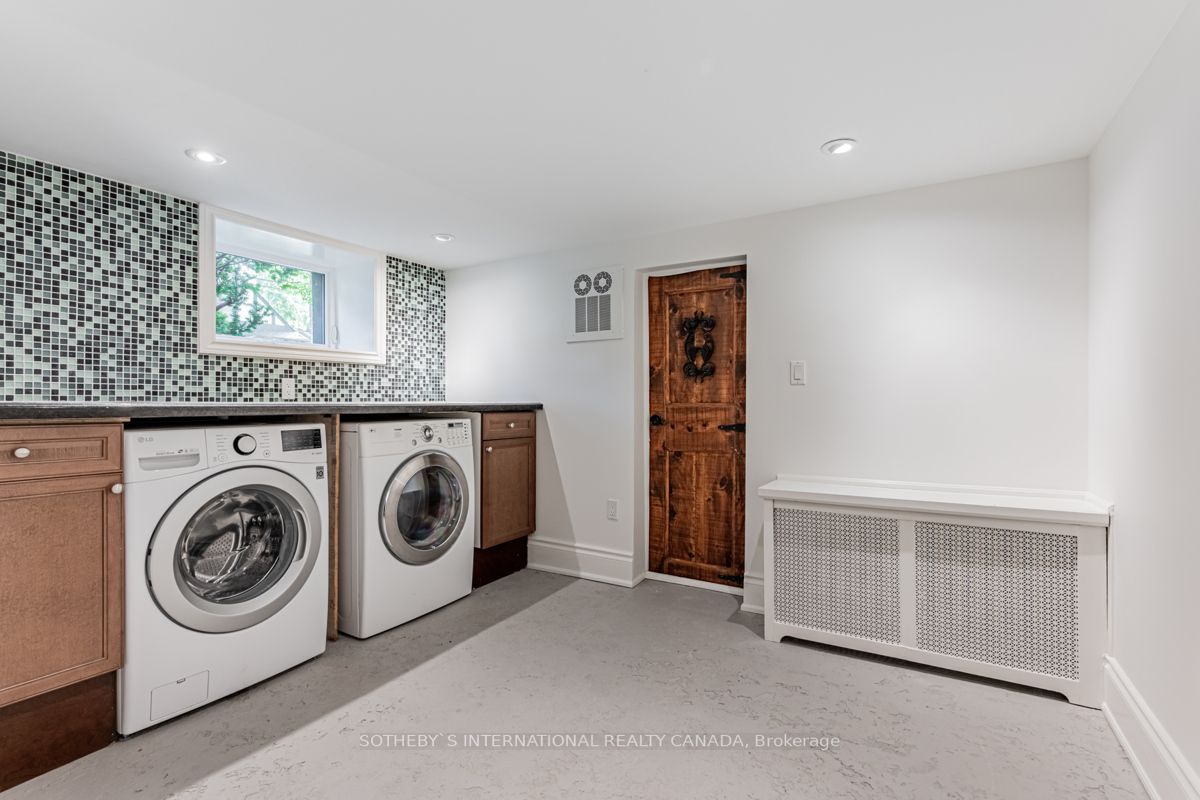 249 Rose Park Dr