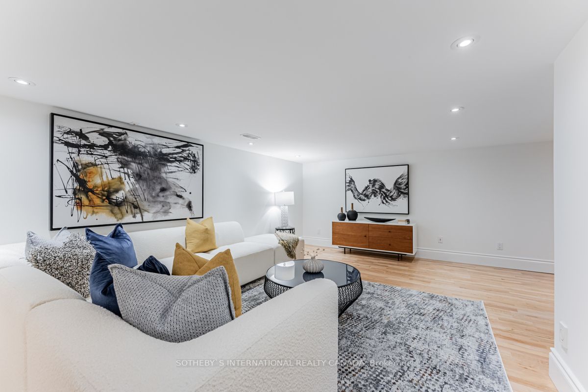 249 Rose Park Dr