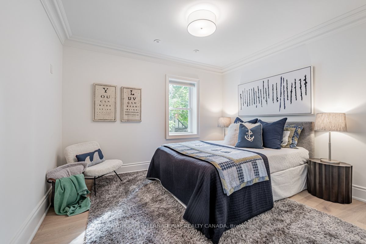 249 Rose Park Dr