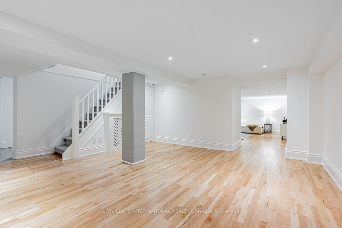249 Rose Park Dr