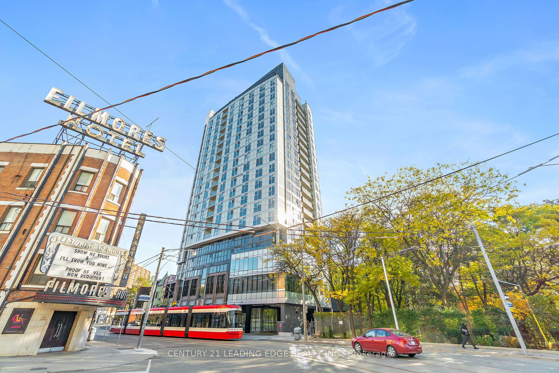 219 Dundas St E, #1105