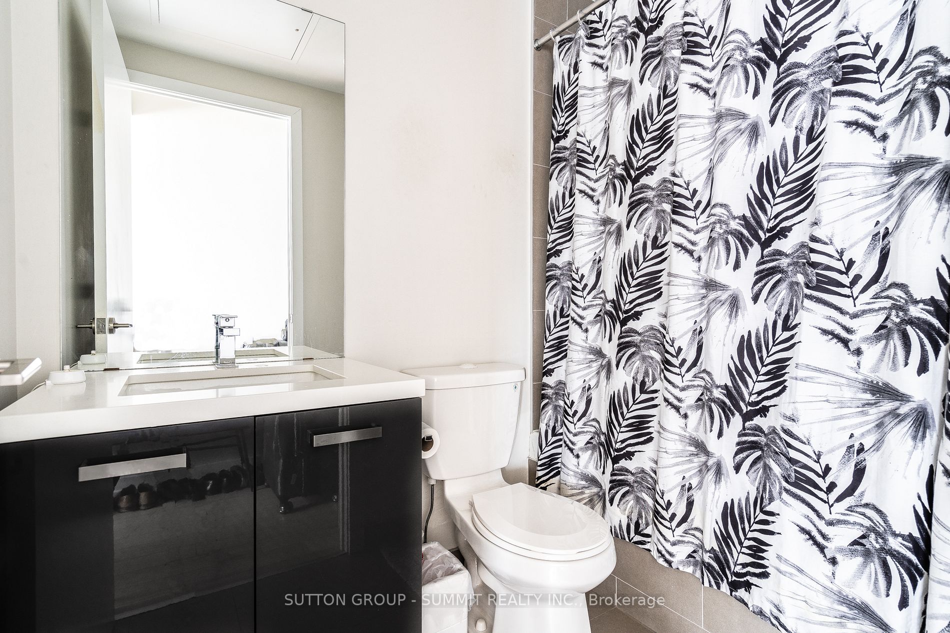 11 Charlotte St, #2501