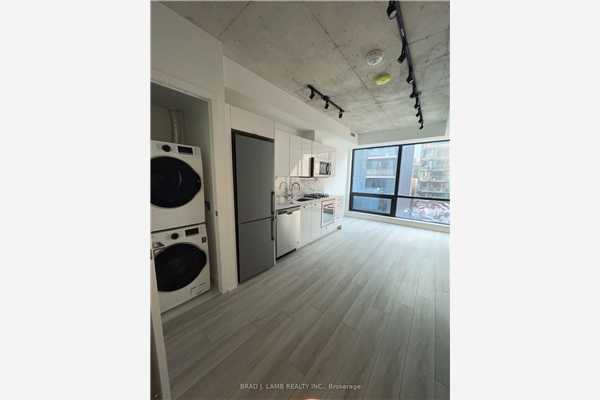 458 Richmond St W, Toronto